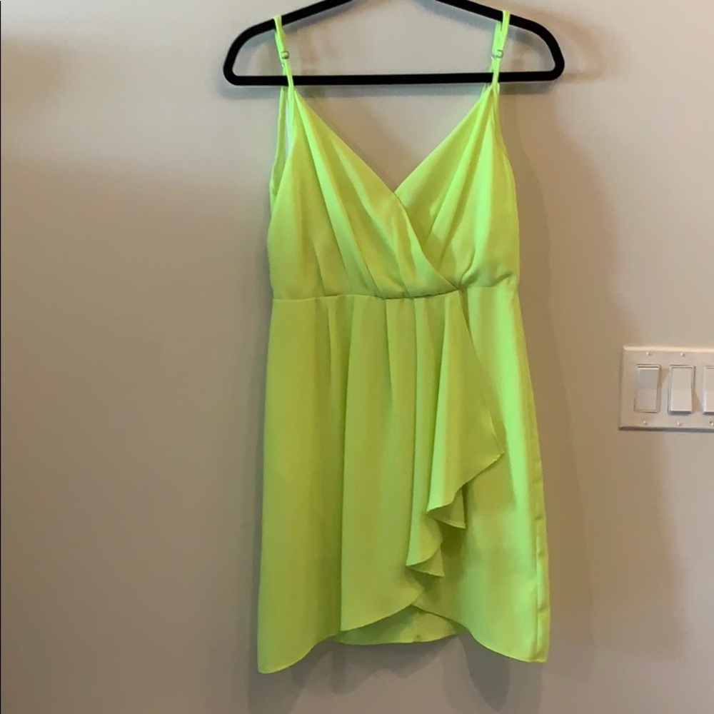 Line & Dot dress